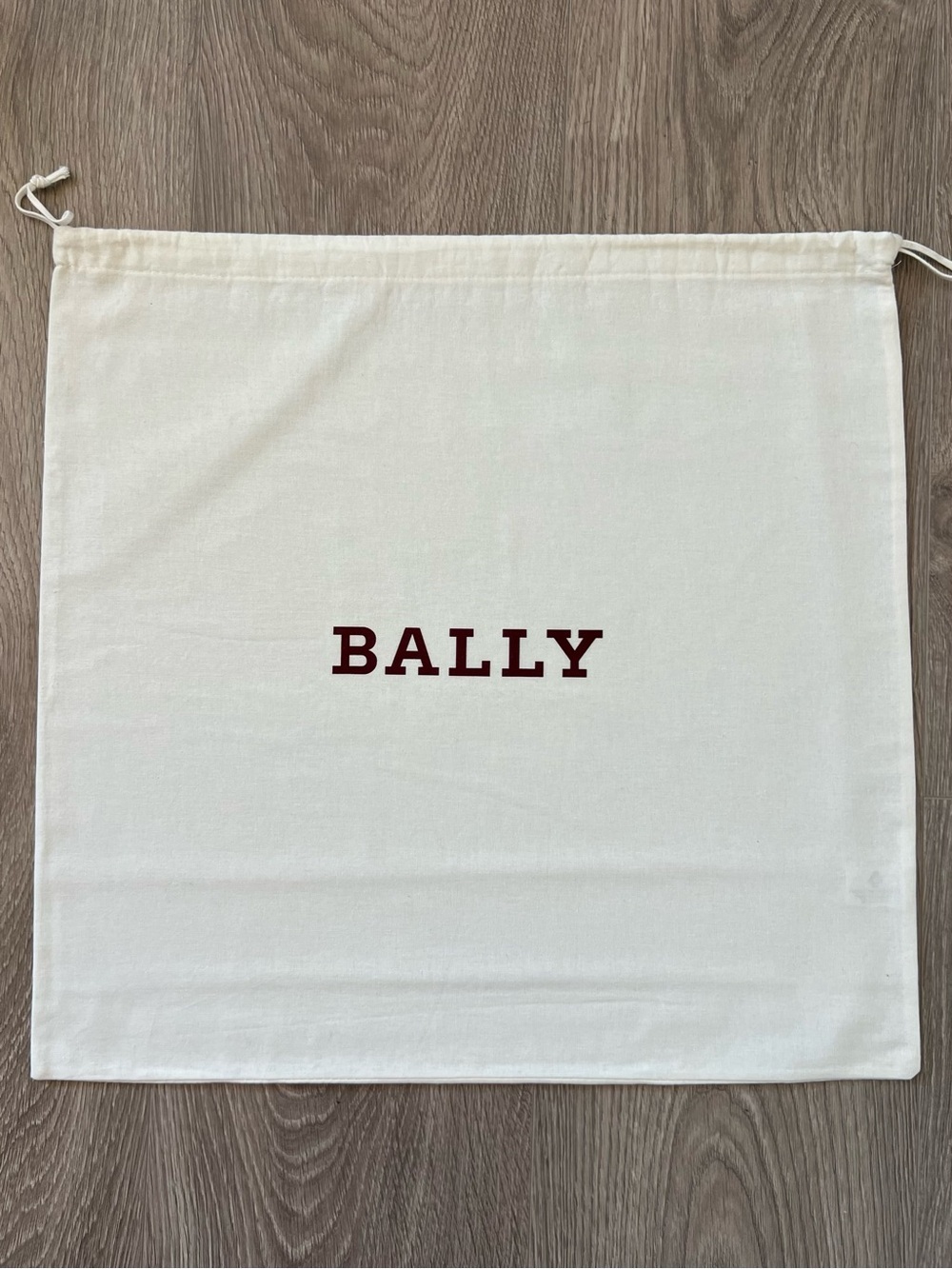 Bally dust bag (C738)